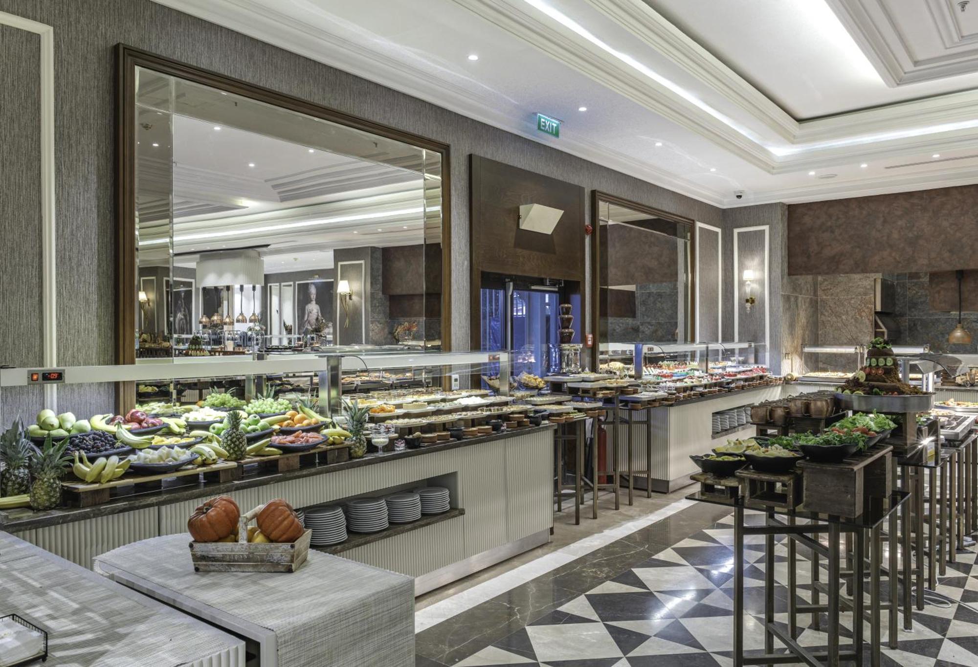 Lords Palace Hotel Spa Casino Girne Buitenkant foto